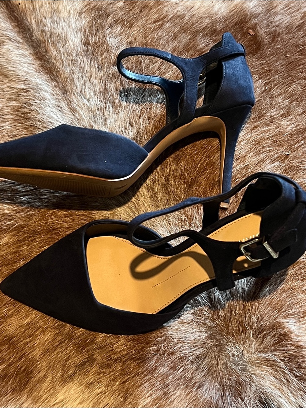 Gianni Bini Black Pointed Toe Ankle-Strap Pumps - Picture 2 of 4